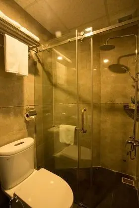 Deluxe Tek Büyük Yataklı Oda, Balkon