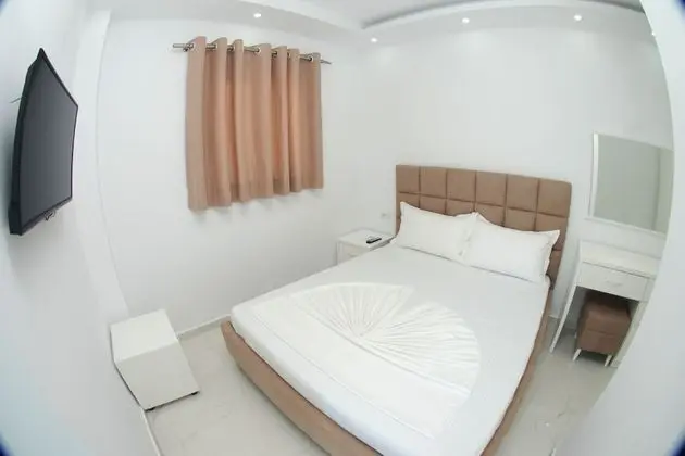 Tek Büyük Yataklı Oda, Balkon