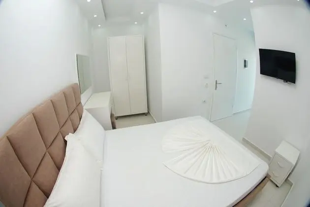 Tek Büyük Yataklı Oda, Balkon