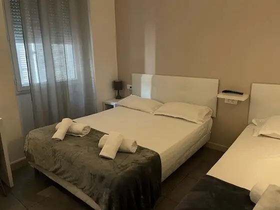 Üç Kişilik Oda