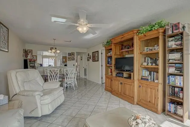 Ev