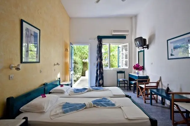 Stüdyo, Bahçe Manzaralı