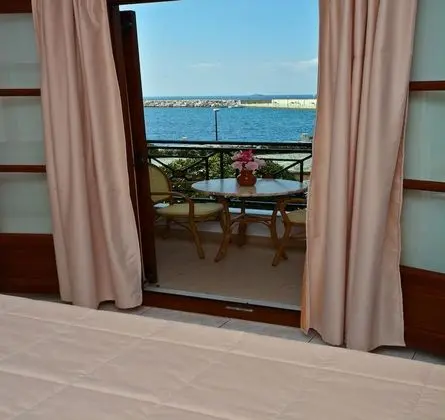 Stüdyo, Deniz Manzaralı