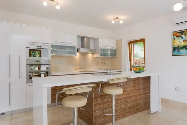 Apart Daire, 3 Yatak Odası, Balkon, Deniz Manzaralı (Ground floor)