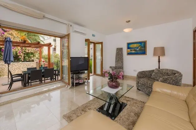 Apart Daire, 3 Yatak Odası, Balkon, Deniz Manzaralı (Ground floor)