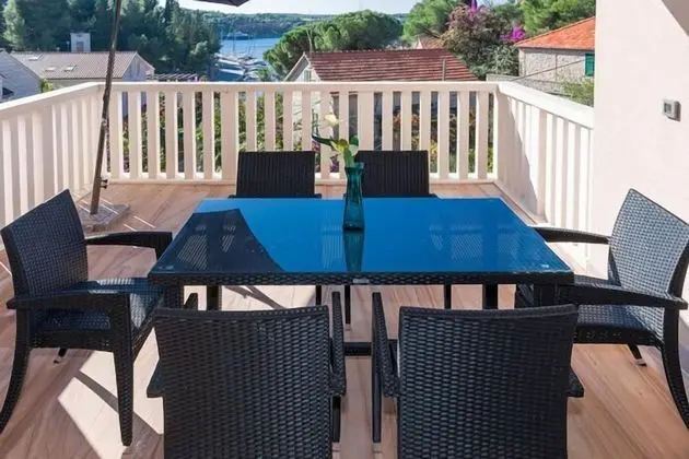 Apart Daire, 3 Yatak Odası, Balkon, Deniz Manzaralı (top floor)