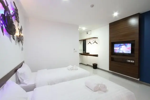 Standard Twin Room