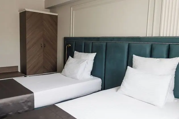 Deluxe Üç Kişilik Oda