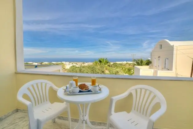 Üç Kişilik Oda, Balkon