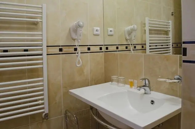 Standard Üç Kişilik Oda