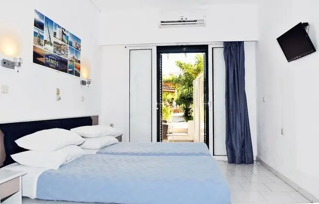Stüdyo, Teras, Havuz Manzaralı