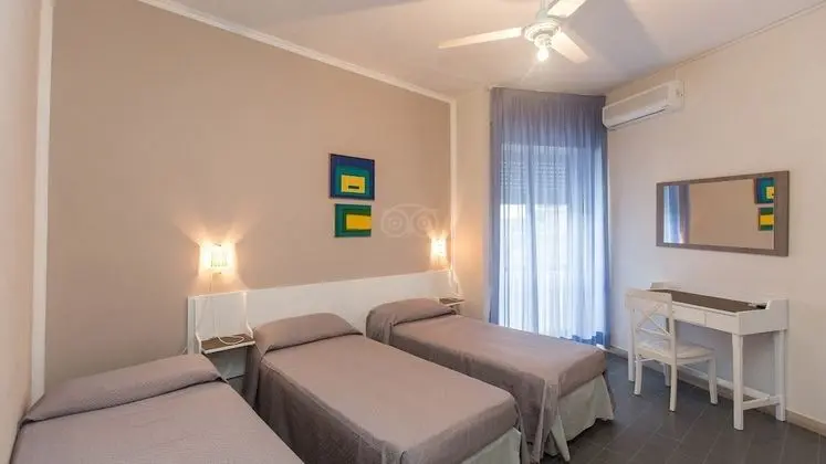 Üç Kişilik Oda, Bahçe Manzaralı