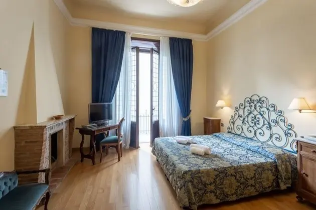 Comfort Tek Büyük Yataklı Oda