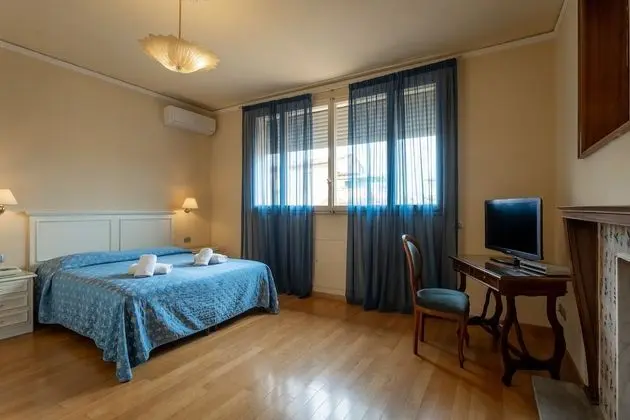 Superior Tek Büyük veya İki Ayrı Yataklı Oda