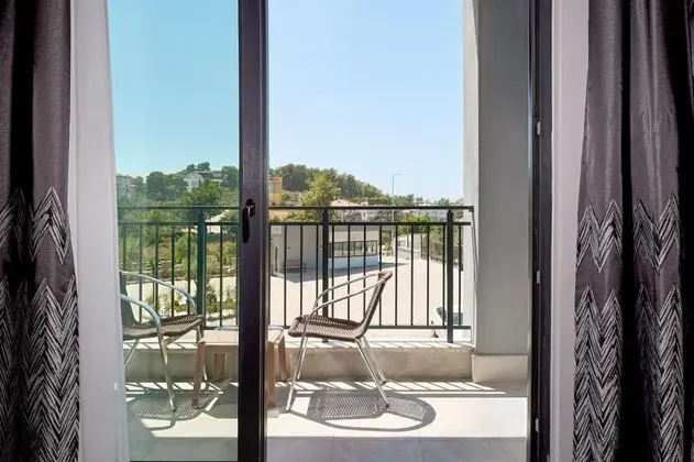 1+1 Daire, Dağ Manzaralı, Balkonlu