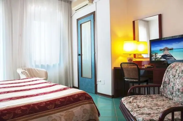 Standard Tek Büyük veya İki Ayrı Yataklı Oda