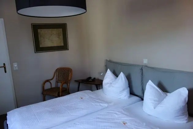 Comfort Tek Büyük Yataklı Oda