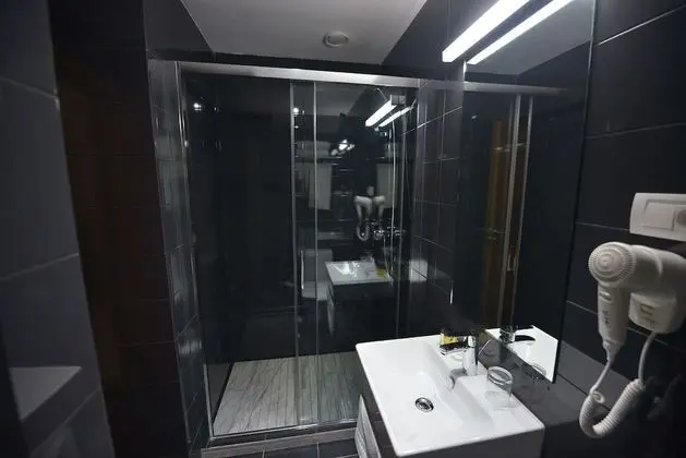 Standard Oda, Sigara İçilmez
