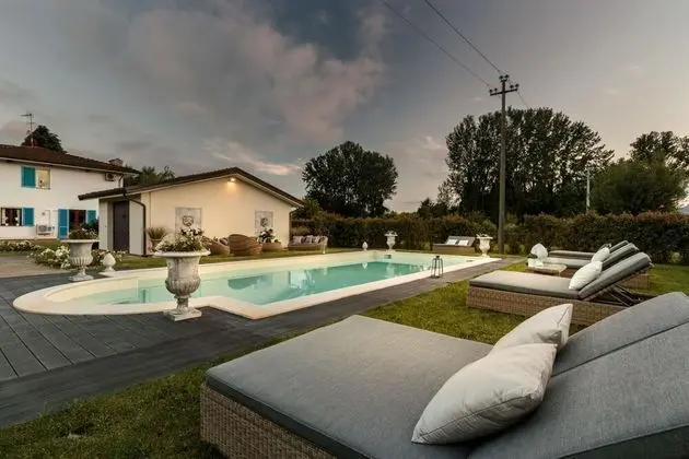Villa, Sigara İçilebilir