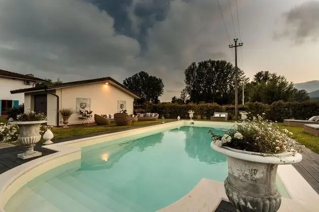 Villa, Sigara İçilebilir