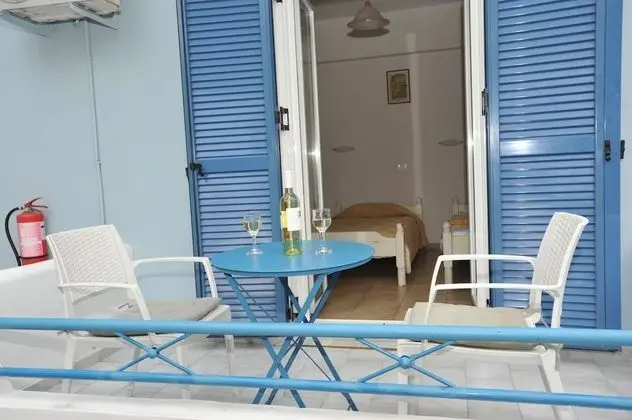 Stüdyo, Ek Bina