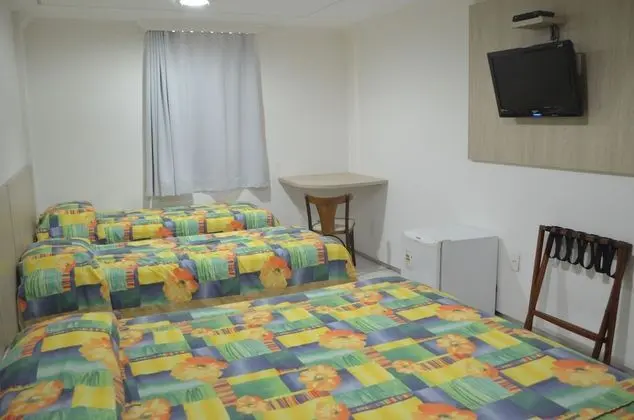 Üç Kişilik Oda