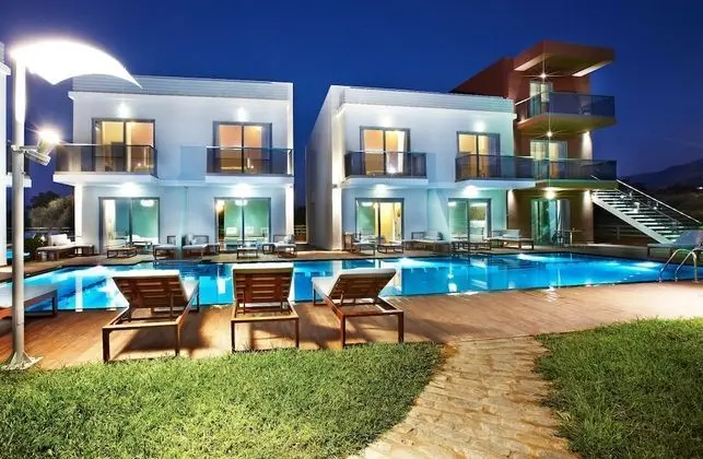 Villa with Sharing Pool