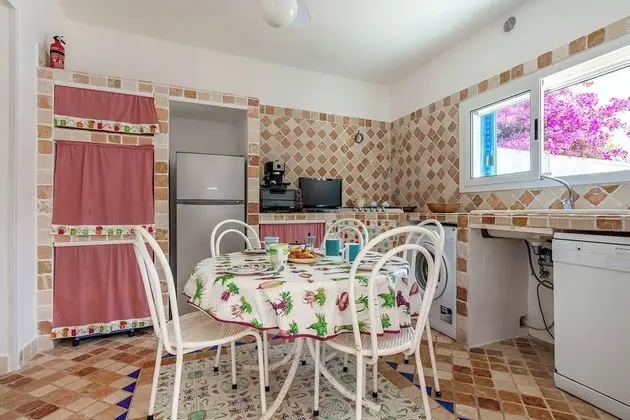 Standard Ev, Birden Çok Yatak, 2 Banyolu, Bahçeli (Anna's House Otranto 300 mt from the)