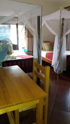 İki Ayrı Yataklı Oda, Sigara İçilmez