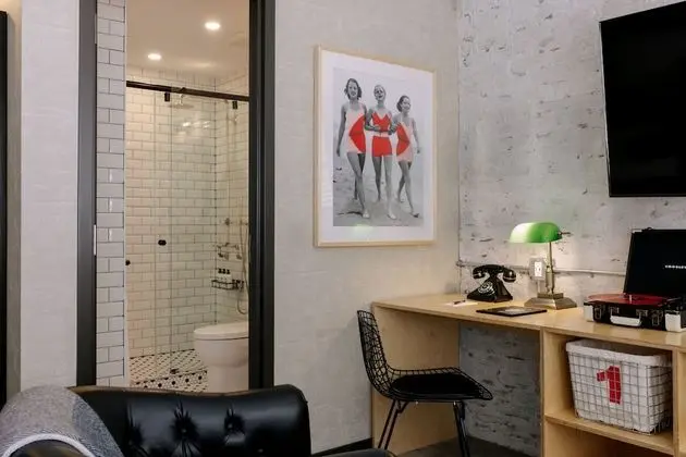 Çatı Katı (Loft), 2 Büyük (Queen) Boy Yatak (High Floor)