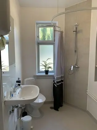 Basic Dört Kişilik Oda, Ortak Banyo