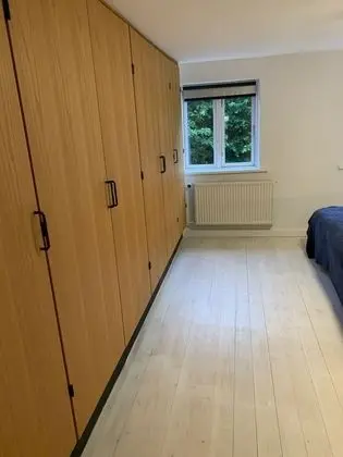 Basic Tek Büyük veya İki Ayrı Yataklı Oda, Ortak Banyo