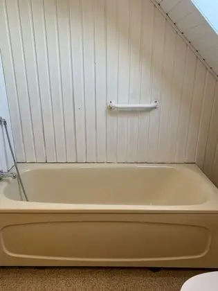 Basic Tek Büyük veya İki Ayrı Yataklı Oda, Ortak Banyo