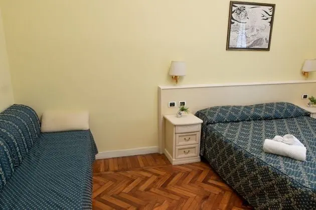 Quad Room with External Bathroom