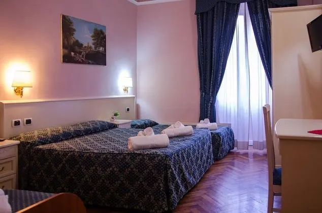 Quad Room with External Bathroom