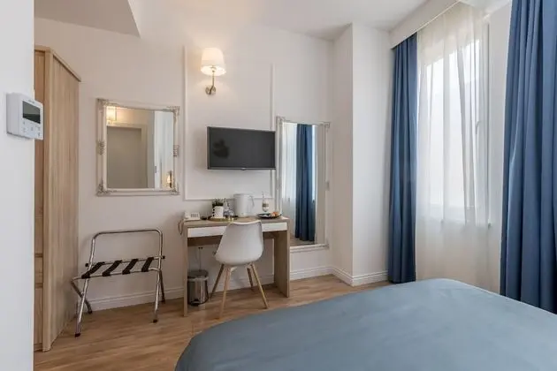 Standard Tek Büyük veya İki Ayrı Yataklı Oda