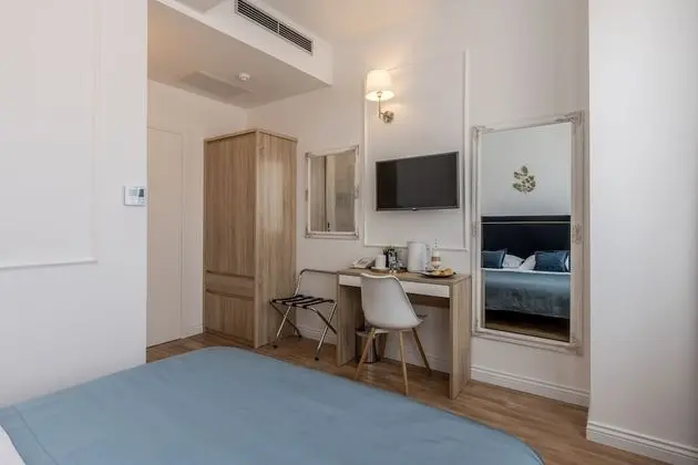 Standard Tek Büyük veya İki Ayrı Yataklı Oda