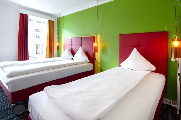 Üçlü With Shared Bathroom