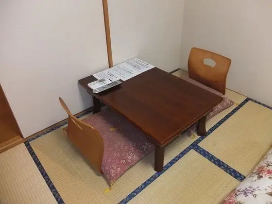 Traditional İki Ayrı Yataklı Oda