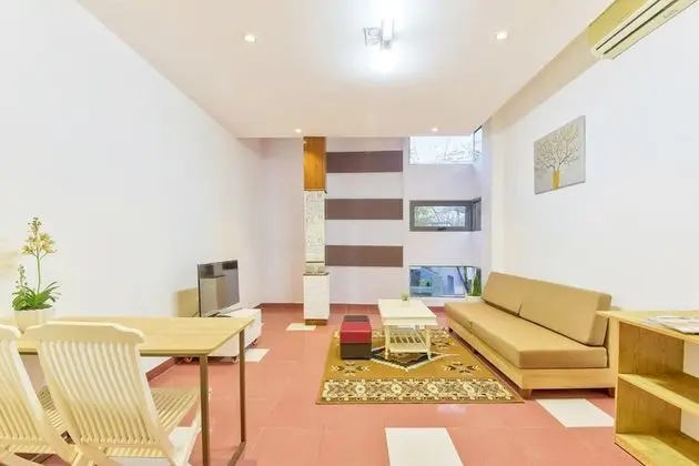 Grand Stüdyo, Bahçe Manzaralı