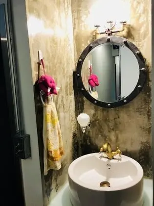 Basic Ortak Ranzalı Oda, Sadece kadınlar için