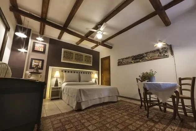 Classic Tek Büyük Yataklı Oda (Vista Patio)