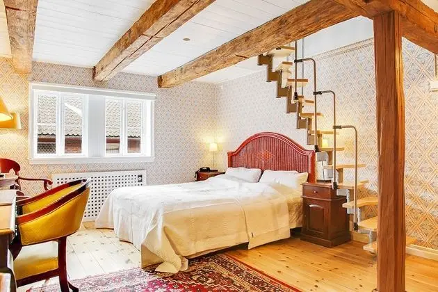 Family Oda (2 adults / 2 Children)