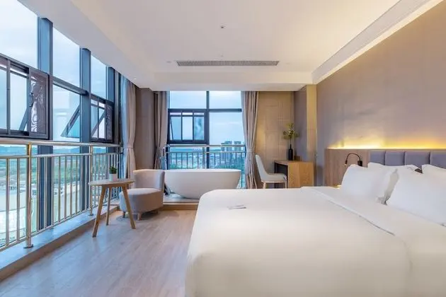 Deluxe Tek Büyük Yataklı Oda, 1 Yatak Odası, Sigara İçilmez, Şehir Manzaralı