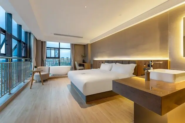 Deluxe Tek Büyük Yataklı Oda, 1 Yatak Odası, Sigara İçilmez, Şehir Manzaralı