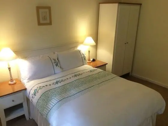 Dört Kişilik Oda, Banyolu/Duşlu ((Sleeps 4))
