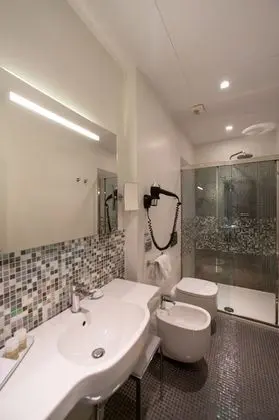 Classic Tek Büyük Yataklı Oda