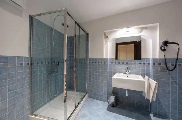 Superior Tek Büyük Yataklı Oda, Ek Bina (Stair Access Only)