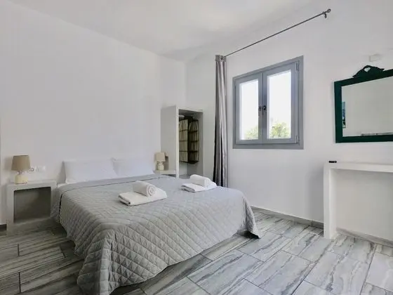 Deluxe Double bed Studio