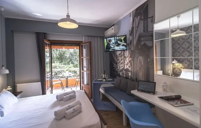 Grand Apart Daire, Havuz Manzaralı